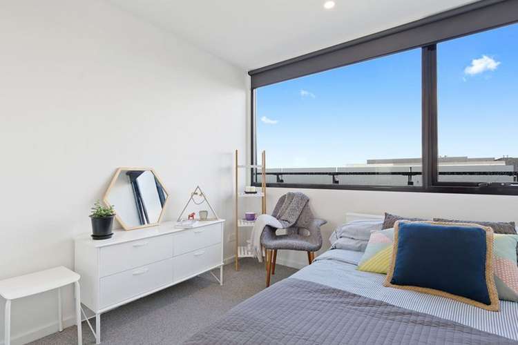 Fourth view of Homely apartment listing, 906/20 Shamrock Street, Abbotsford VIC 3067