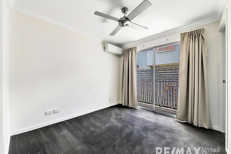 Fifth view of Homely apartment listing, 2/36 Cambridge Street, Carina Heights QLD 4152
