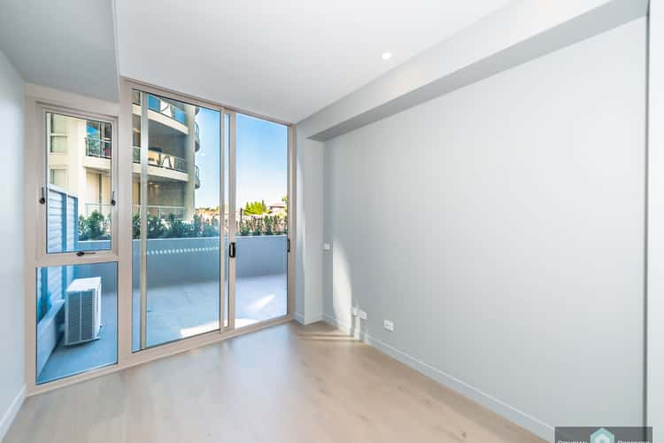 Third view of Homely studio listing, 403/253-255 Oxford Street, Bondi Junction NSW 2022