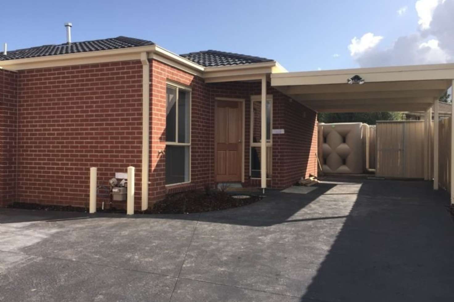 Main view of Homely unit listing, 2/24 Amber Crescent, Narre Warren VIC 3805