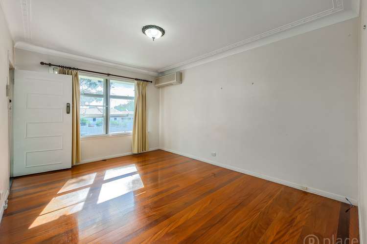 Second view of Homely house listing, 4 Quebec Avenue, Camp Hill QLD 4152