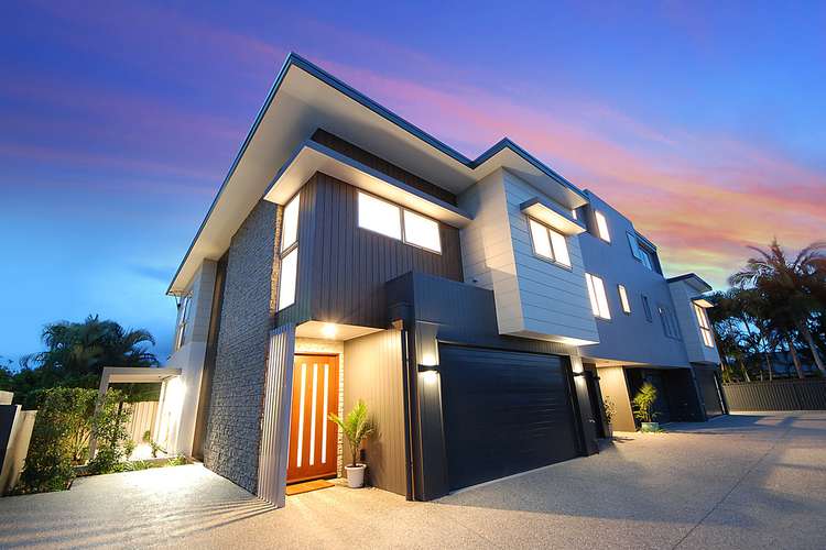 Main view of Homely townhouse listing, 2/70 Dawn Parade, Miami QLD 4220