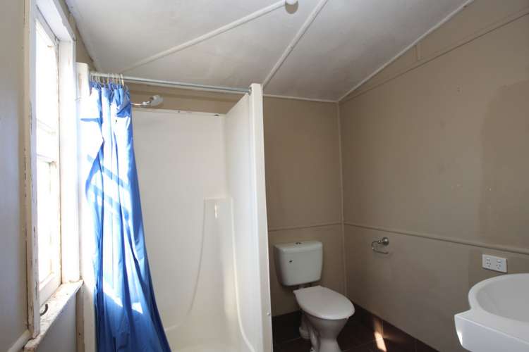 Fifth view of Homely house listing, 2 William Street, Blackstone QLD 4304