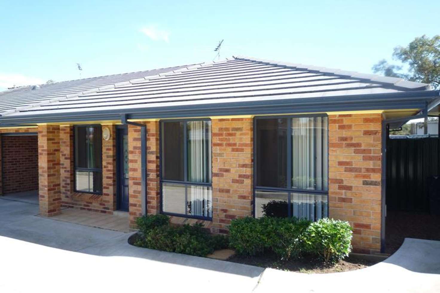 Main view of Homely villa listing, 2/33 Wyndham Street, Branxton NSW 2335