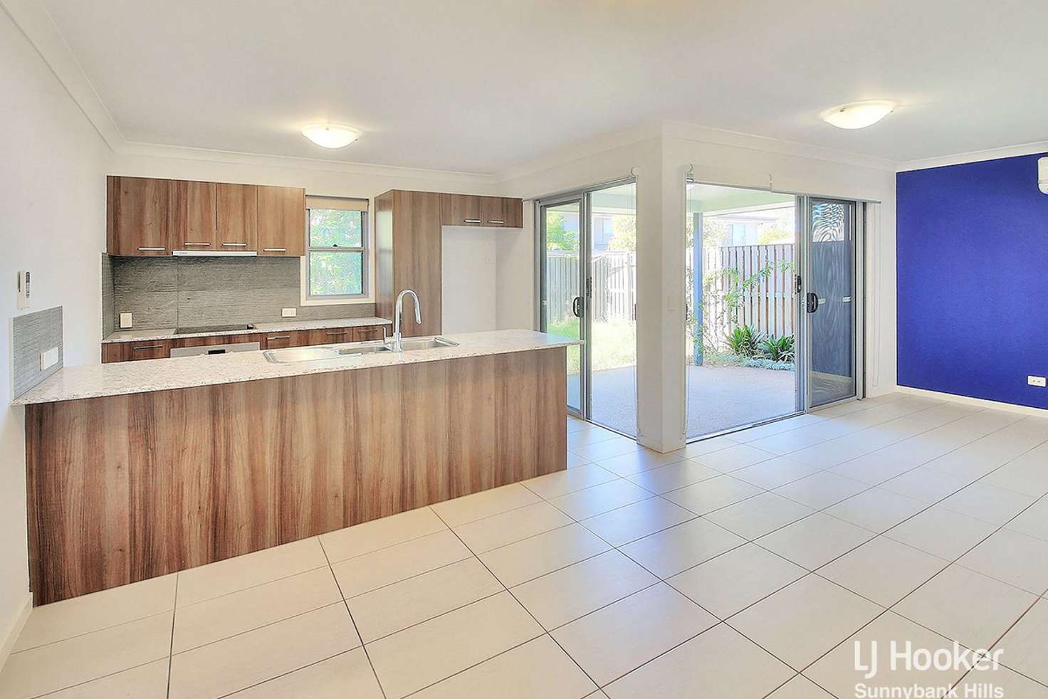 Main view of Homely townhouse listing, 32/40 Lakefield Place, Runcorn QLD 4113