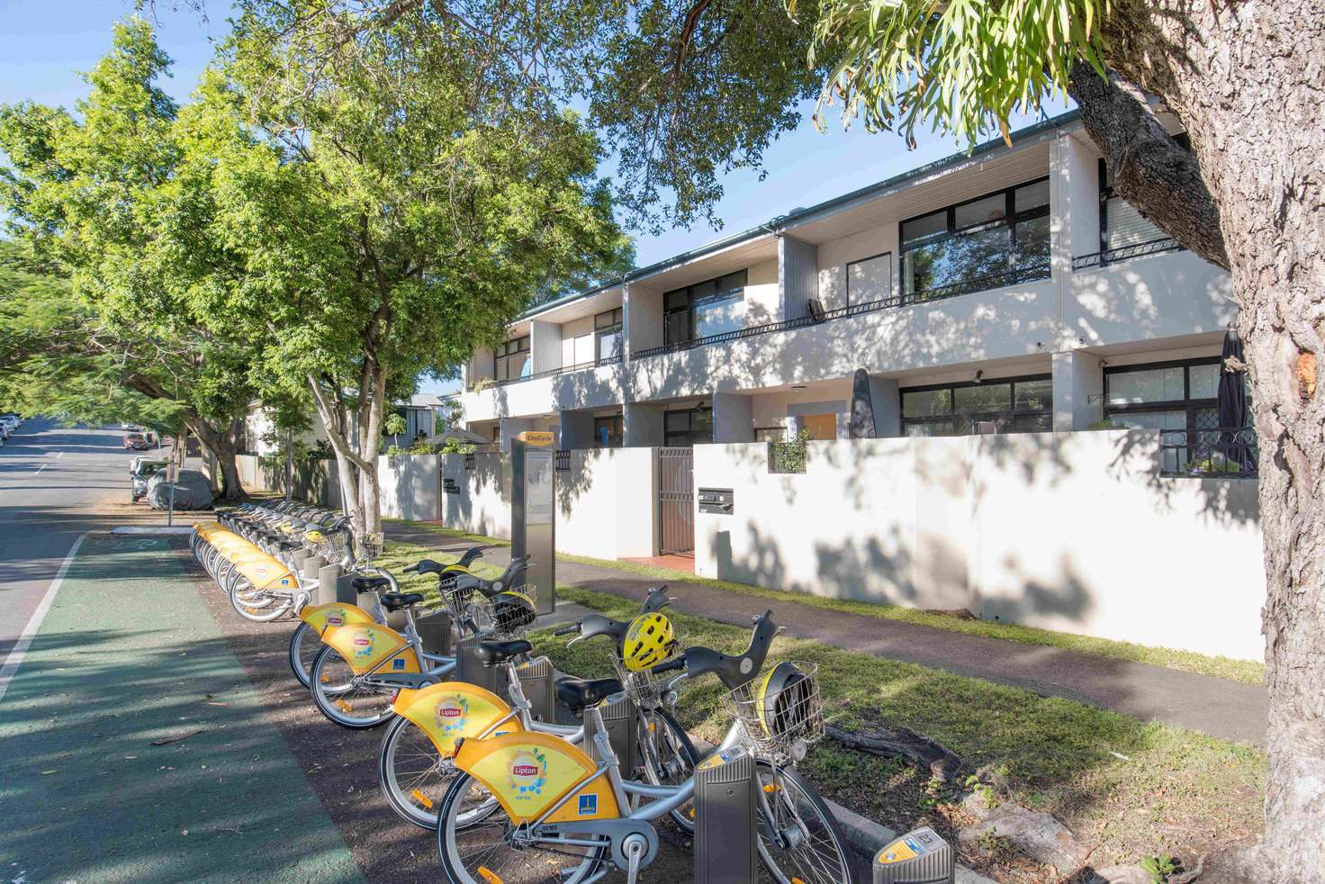 Main view of Homely apartment listing, 4/166 James Street, New Farm QLD 4005