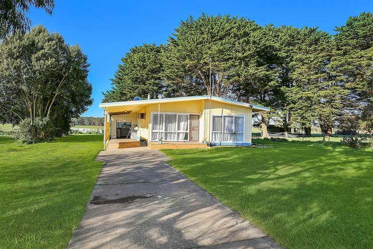 111 Soundrys Road, Elingamite VIC 3266