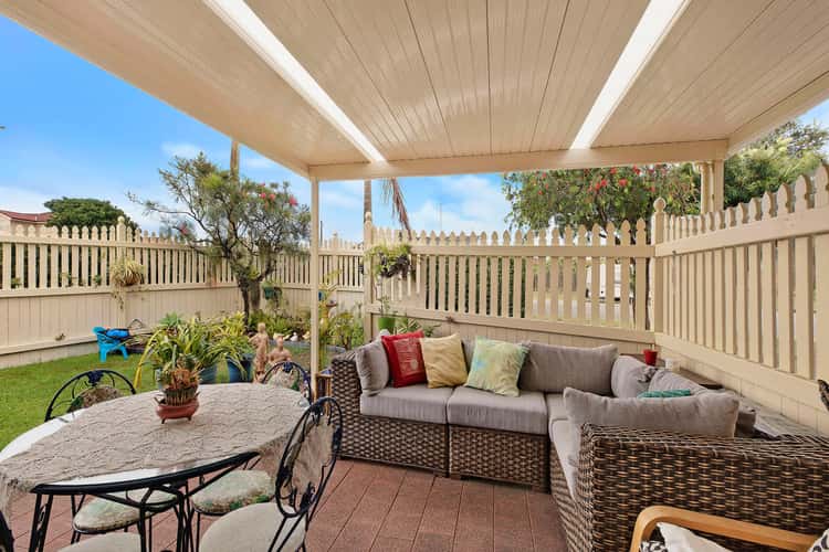 Fourth view of Homely villa listing, 1/1 Karooah Avenue, Blue Bay NSW 2261