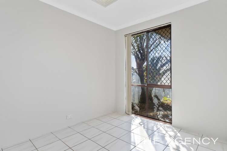 Fifth view of Homely house listing, 16 Oakdale Close, Safety Bay WA 6169