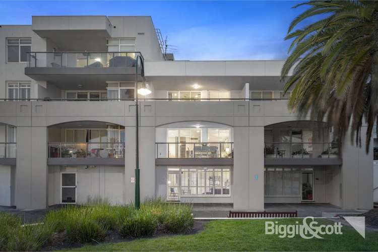 Main view of Homely house listing, 4/105 Beach Street, Port Melbourne VIC 3207