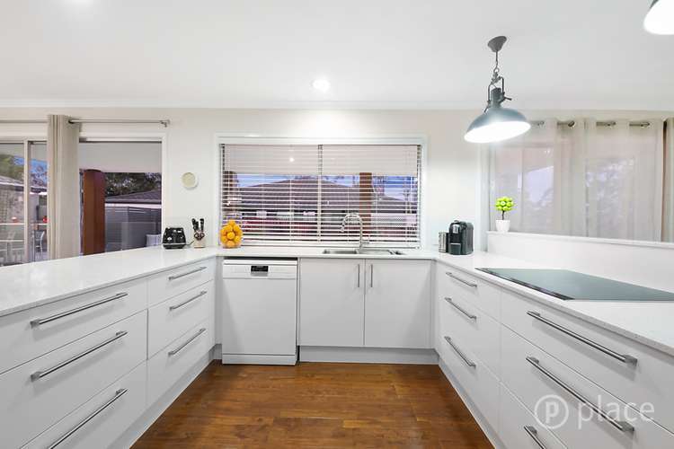 Sixth view of Homely house listing, 2 Widgee Place, Chapel Hill QLD 4069