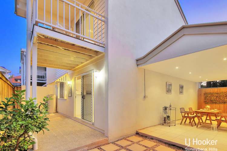 Main view of Homely townhouse listing, 4/15 San Mateo Boulevard, Eight Mile Plains QLD 4113