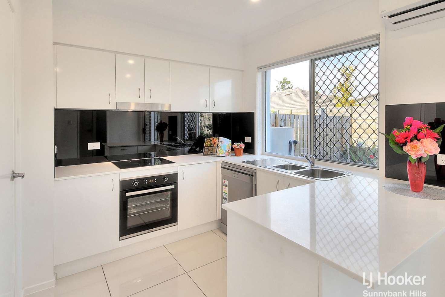 Main view of Homely townhouse listing, 8/28 Benhiam Street, Calamvale QLD 4116