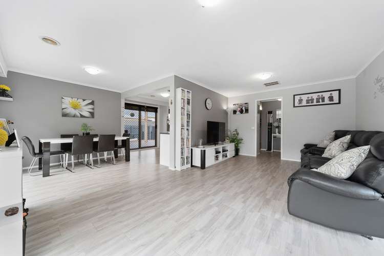 Second view of Homely house listing, 19 Fantail Court, Carrum Downs VIC 3201