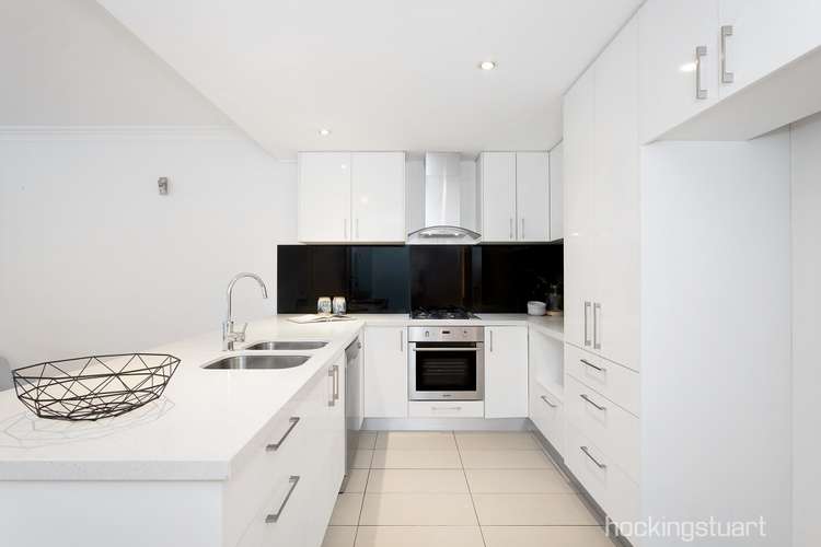 Fourth view of Homely apartment listing, 15B Inverleith Street, Hawthorn VIC 3122