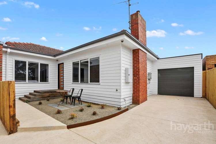 2/126 McCurdy Road, Herne Hill VIC 3218
