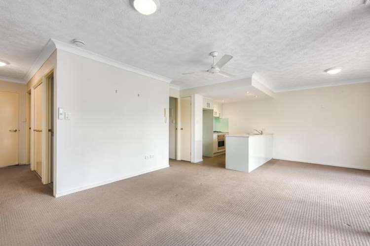Sixth view of Homely unit listing, 2/65 Park Road, Yeronga QLD 4104