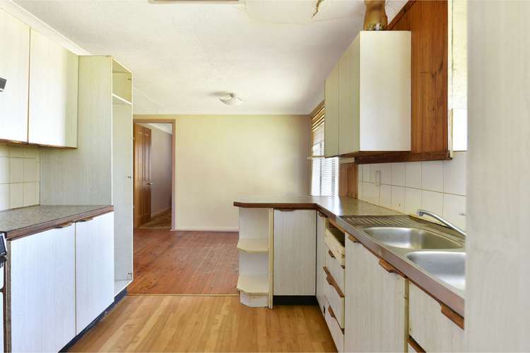 Fifth view of Homely house listing, 2 Barton Street, Katoomba NSW 2780