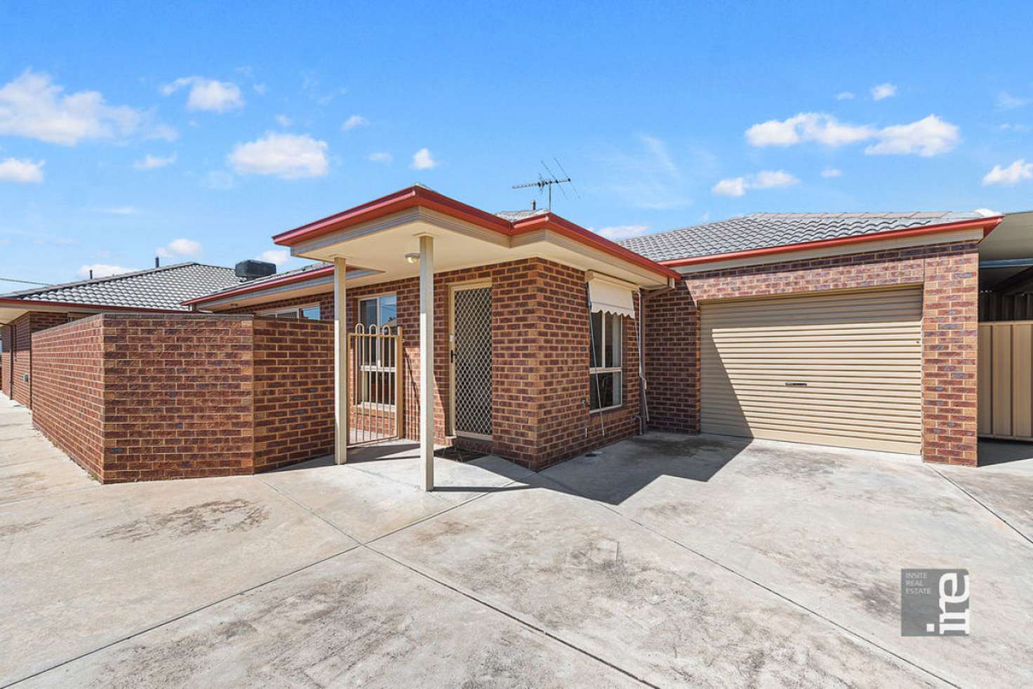 Main view of Homely unit listing, 2/13 Burns Street, Wangaratta VIC 3677