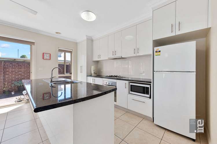 Second view of Homely unit listing, 2/13 Burns Street, Wangaratta VIC 3677