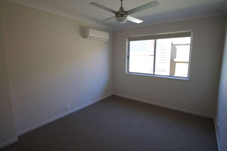 Fifth view of Homely semiDetached listing, 2/10 Parkview Drive, Glenvale QLD 4350