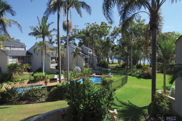 Main view of Homely townhouse listing, 21/4 Cromarty Road, Soldiers Point NSW 2317