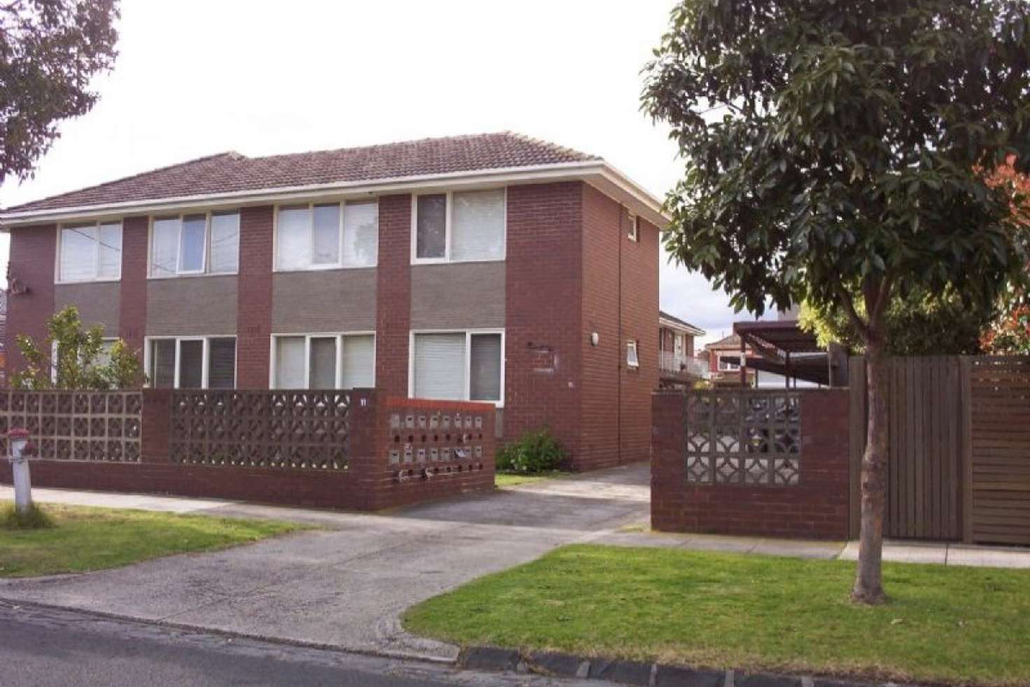 Main view of Homely apartment listing, 2/11 Rosedale Avenue, Glen Huntly VIC 3163