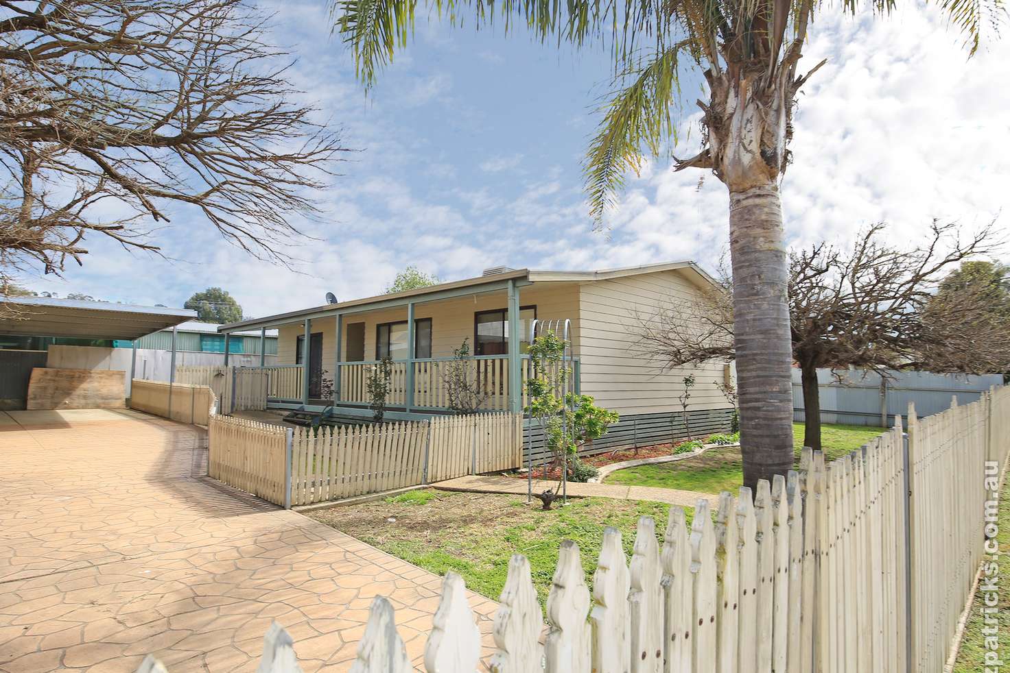 Main view of Homely unit listing, 2A Tichborne Crescent, Kooringal NSW 2650