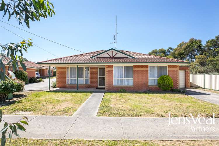 Main view of Homely townhouse listing, 10/5 Hocking Avenue, Mount Clear VIC 3350