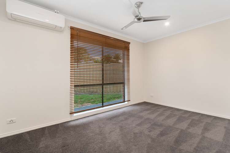Fifth view of Homely house listing, 7 Aquila Place, Carrum Downs VIC 3201