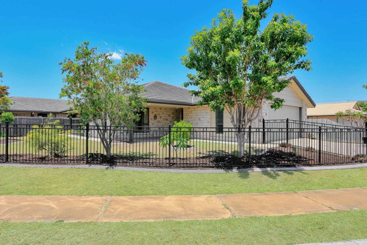 Main view of Homely semiDetached listing, 1/38 Bayswater Drive, Urraween QLD 4655