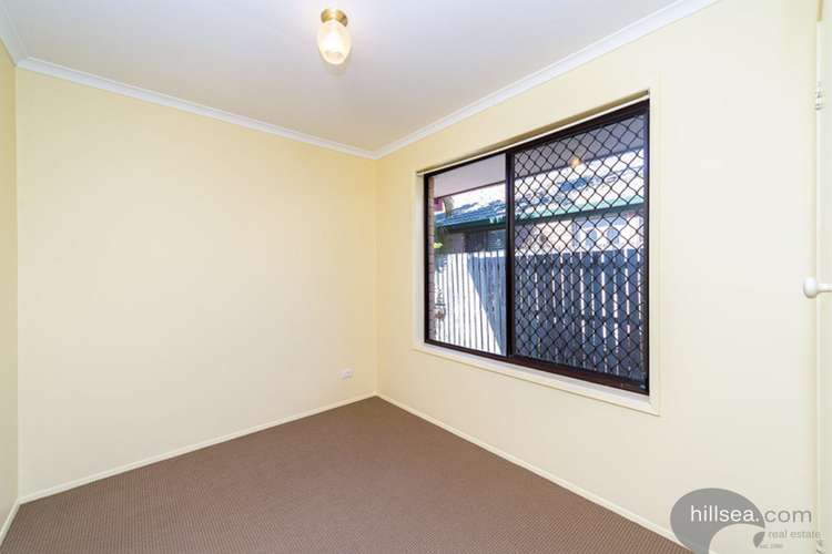 Fourth view of Homely semiDetached listing, 2/10 Hentdale Court, Labrador QLD 4215