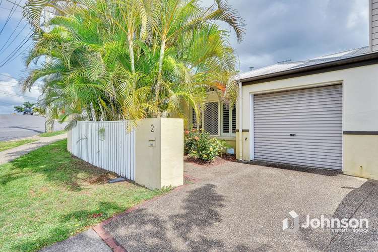 Main view of Homely unit listing, 2/8 Aminya Street, Mansfield QLD 4122
