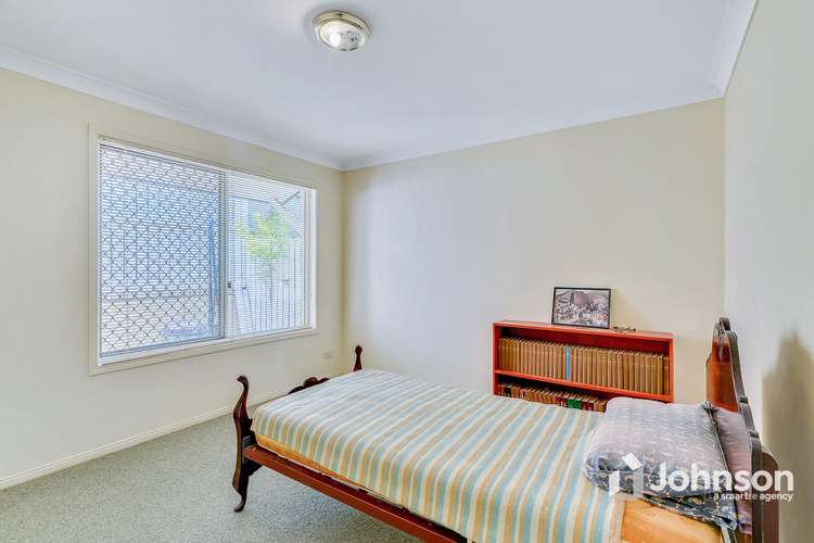 Fifth view of Homely unit listing, 2/8 Aminya Street, Mansfield QLD 4122