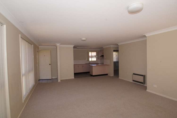 Third view of Homely unit listing, 6/91 Queen Elizabeth Drive, Armidale NSW 2350