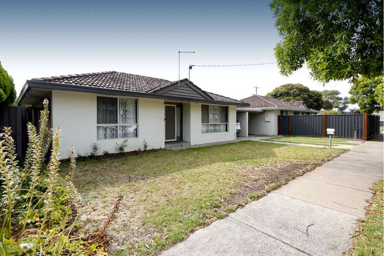 Main view of Homely townhouse listing, 2B Weir Street, Sale VIC 3850