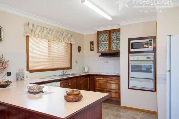 Second view of Homely unit listing, 1/2 Plumpton Road, Kooringal NSW 2650