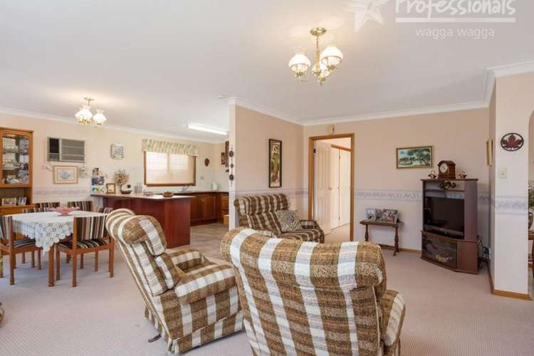 Fourth view of Homely unit listing, 1/2 Plumpton Road, Kooringal NSW 2650