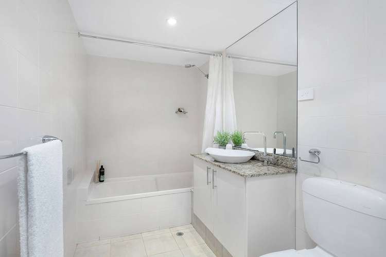 Sixth view of Homely apartment listing, 1672/37-43 King Street, Sydney NSW 2000