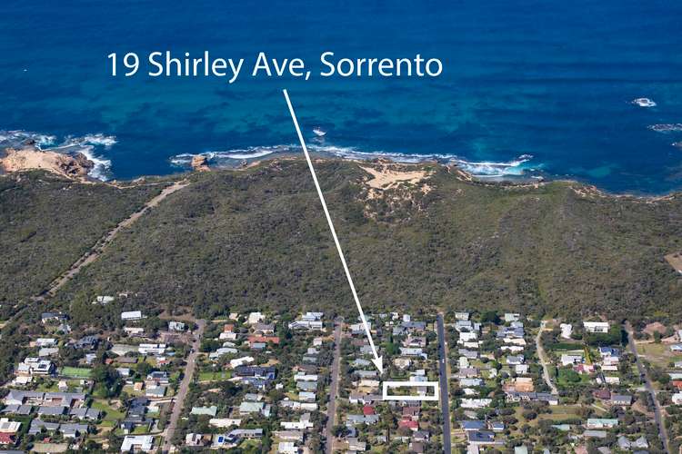 19 Shirley Avenue, Sorrento VIC 3943