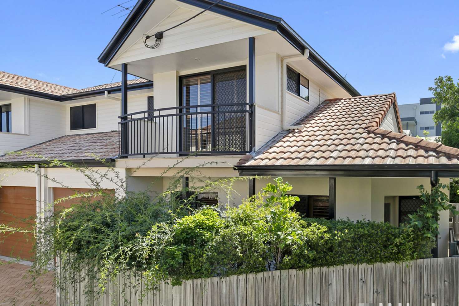 Main view of Homely townhouse listing, 1/219 Shore Street West, Cleveland QLD 4163