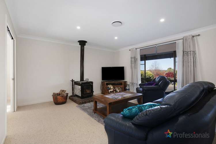 Third view of Homely house listing, 2 Peters Place, Armidale NSW 2350