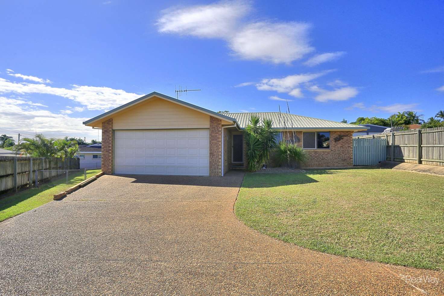 Main view of Homely house listing, 2 Whitehall Court, Avoca QLD 4670