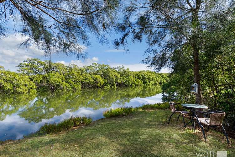 45 Chaseley Street, Nudgee Beach QLD 4014