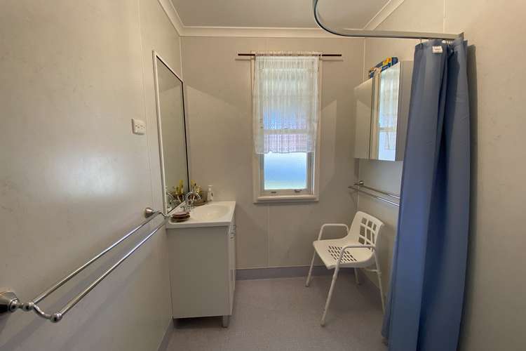 Sixth view of Homely house listing, 5 Tarakan Avenue, Ashmont NSW 2650