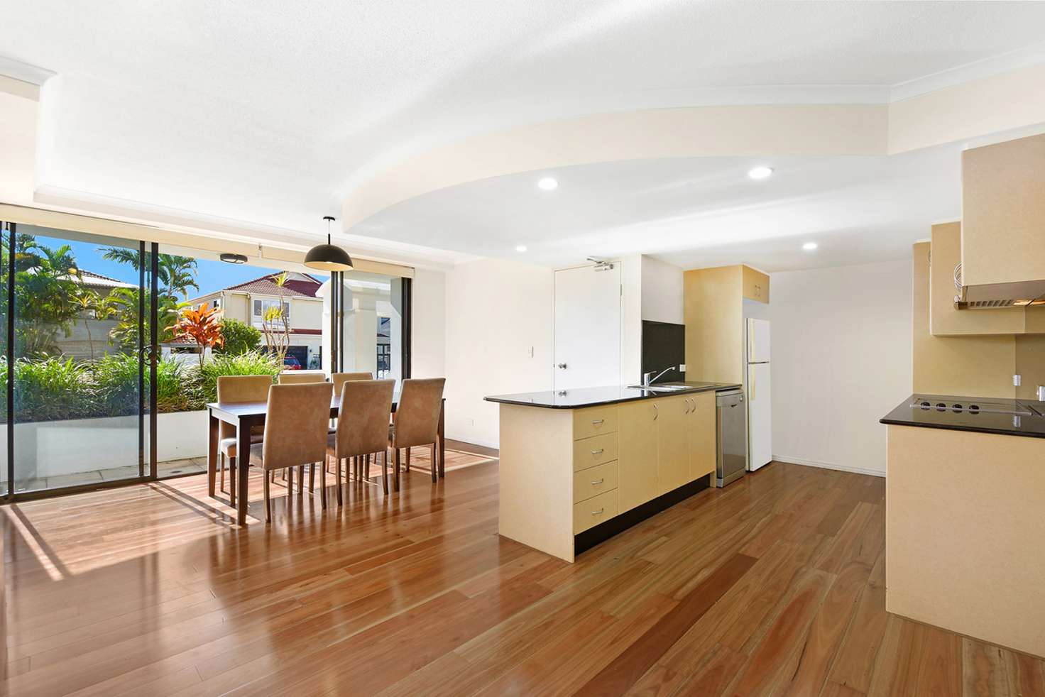 Main view of Homely apartment listing, 2/134 Stanhill Drive, Chevron Island QLD 4217