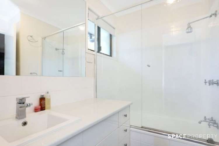Fifth view of Homely townhouse listing, 39/26 Glenrosa Road, Red Hill QLD 4059