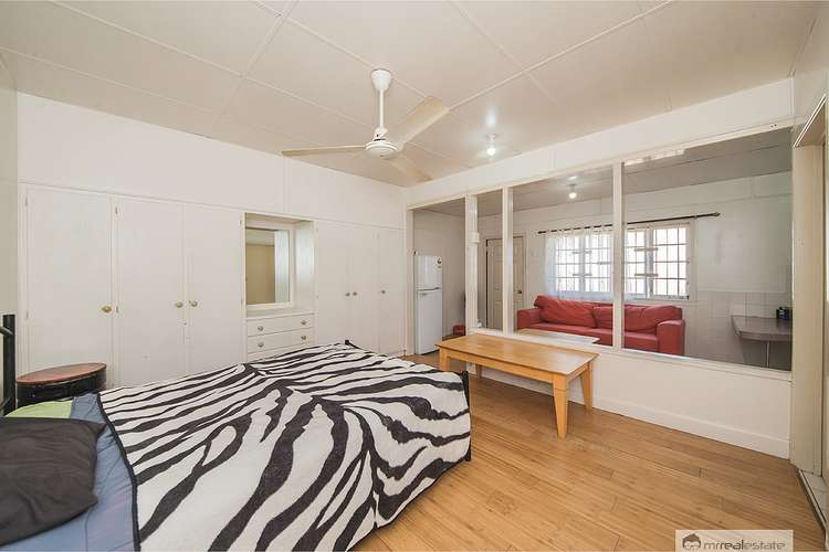 Fifth view of Homely blockOfUnits listing, 246 William Street, Allenstown QLD 4700