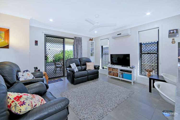 Third view of Homely unit listing, 2/1 Alison Drive, Kalkie QLD 4670