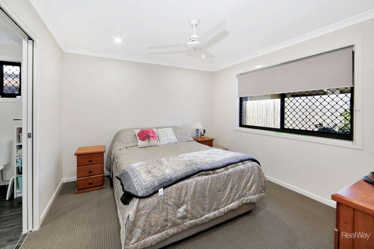 Sixth view of Homely unit listing, 2/1 Alison Drive, Kalkie QLD 4670